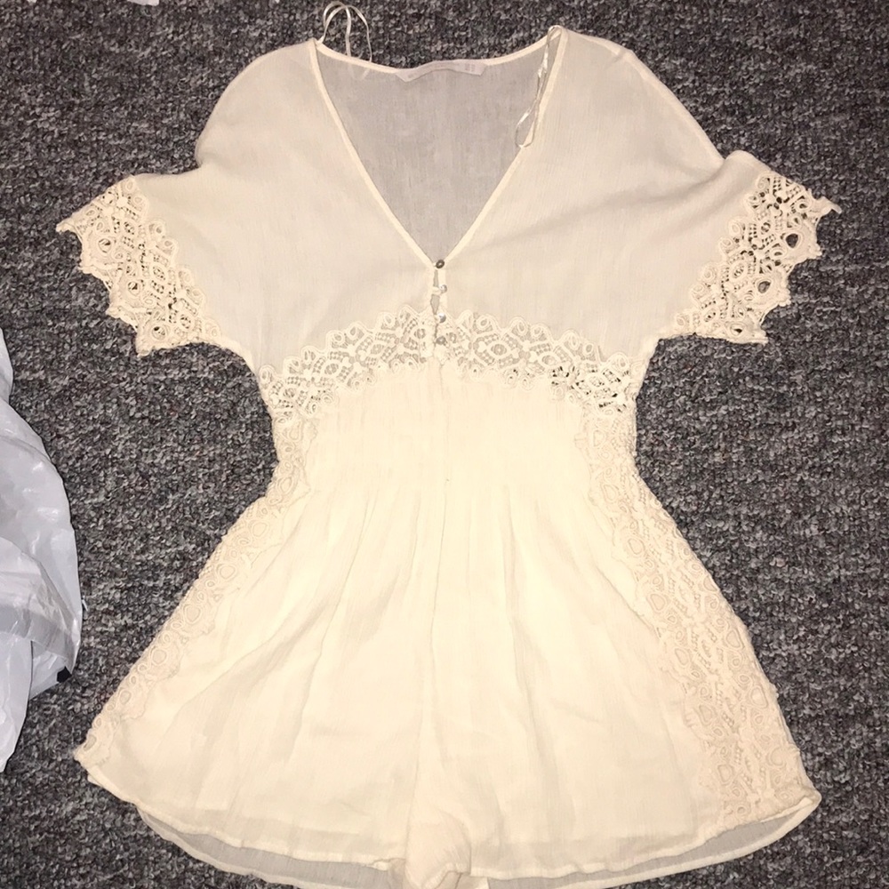 Cream romper
